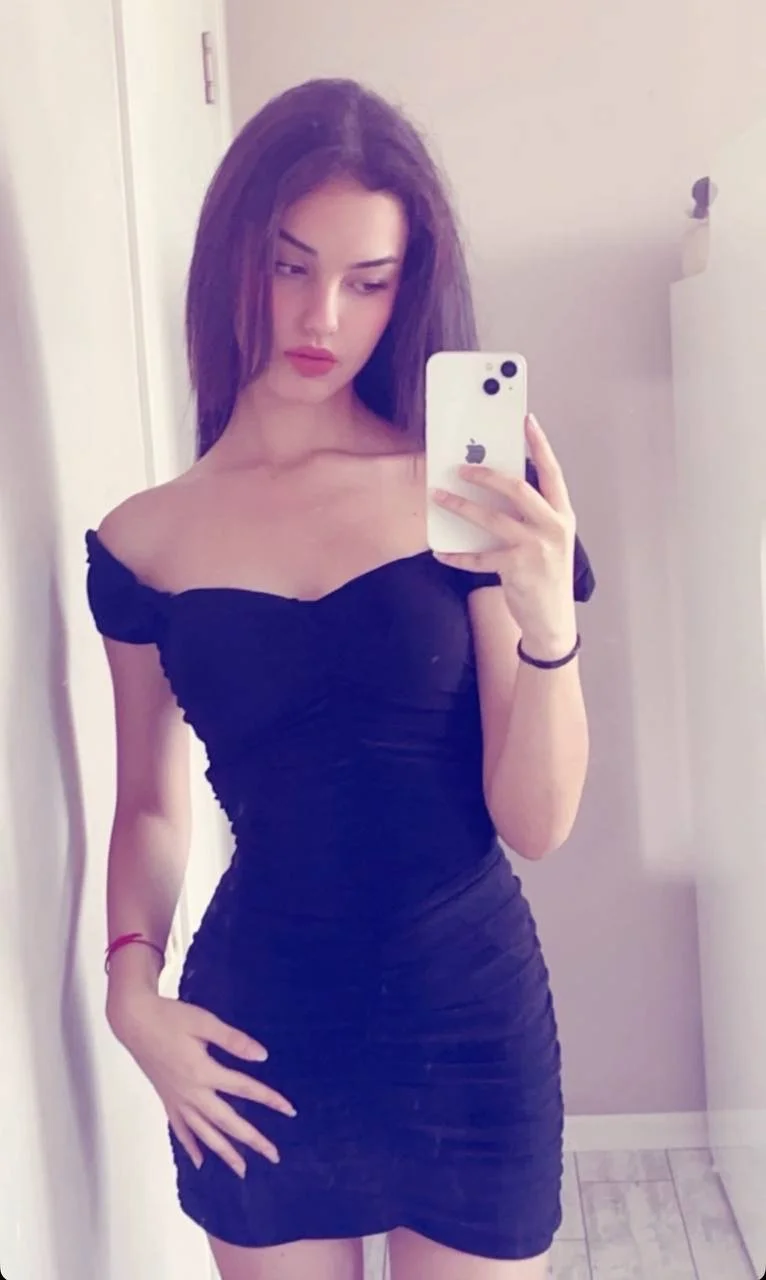 Bosnian girl gets exposed image 11