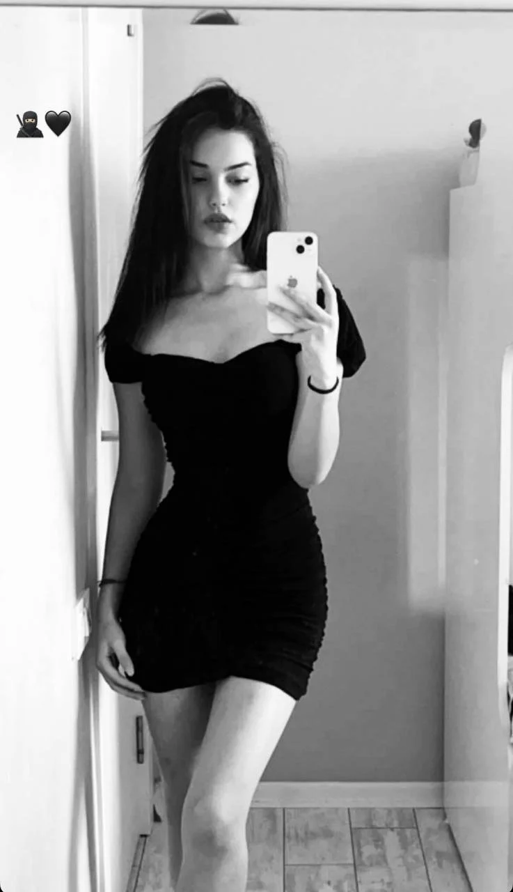 Bosnian girl gets exposed image 13