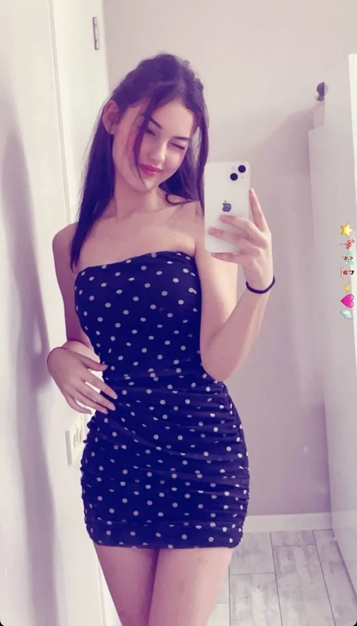 Bosnian girl gets exposed image 14