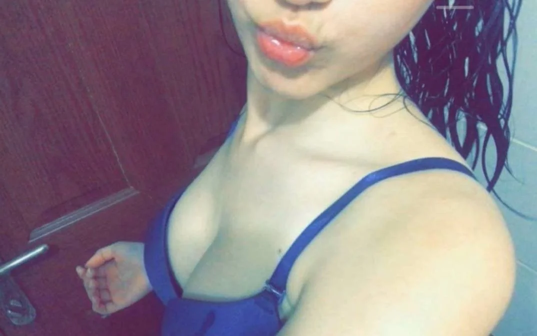 Bosnian girl gets exposed image 7