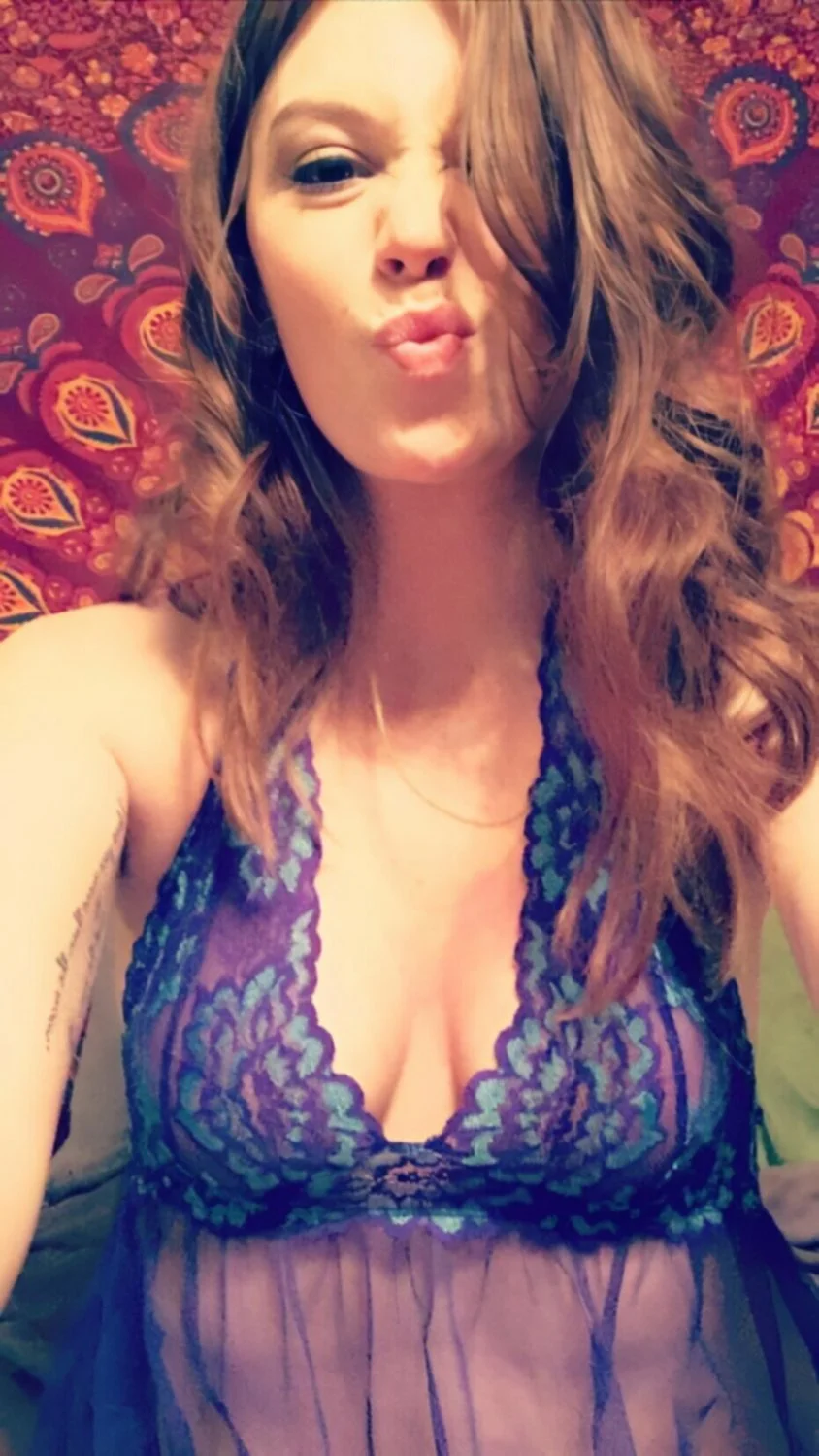 Teasing Slut Jess USA image 16
