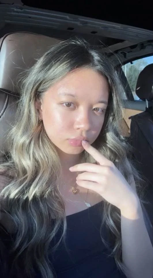 Chloe, 18, FL image 4