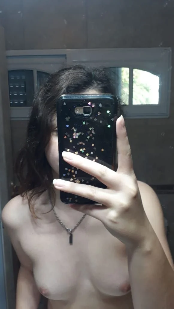 Quemando otra infiel puta de un usuario de aquí image 3