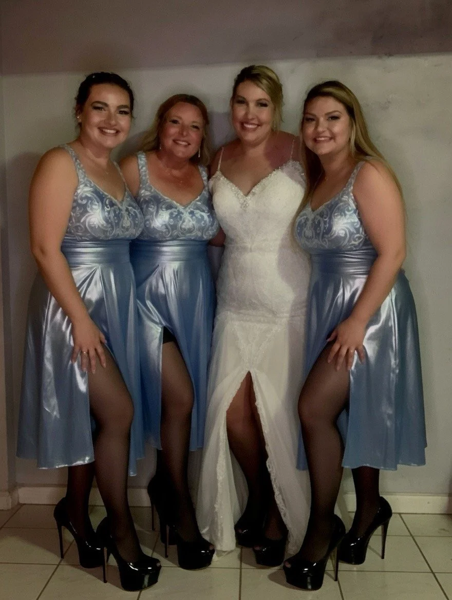 Mommy and her piggies! Let’s see how fast we can get them commented liked and shared. Who’s your fav image 1