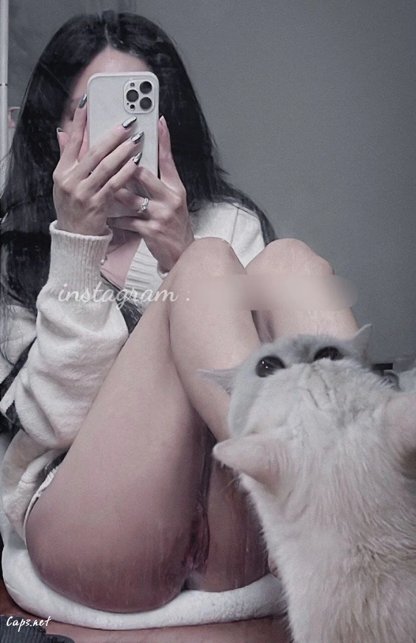 Huyền thoại gái gọi Nhật Hạ leaked nude image 5