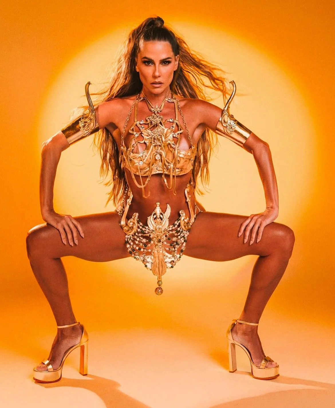 Deborah Secco image 10
