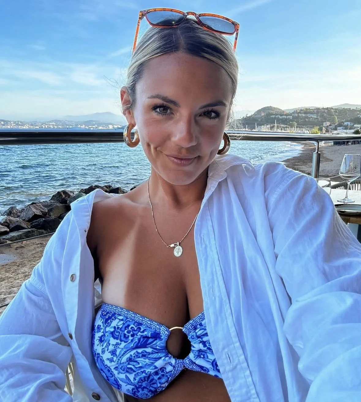 Sexy sports broadcaster image 40