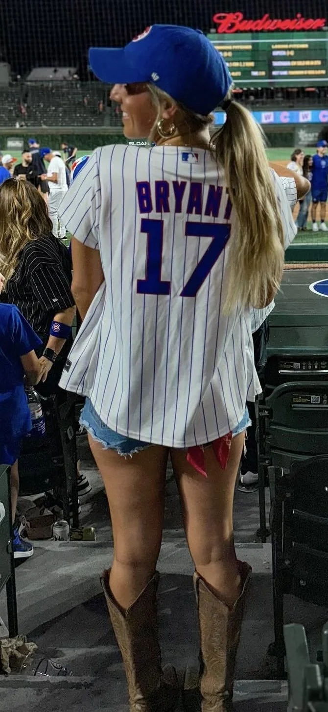 Sexy sports broadcaster image 42