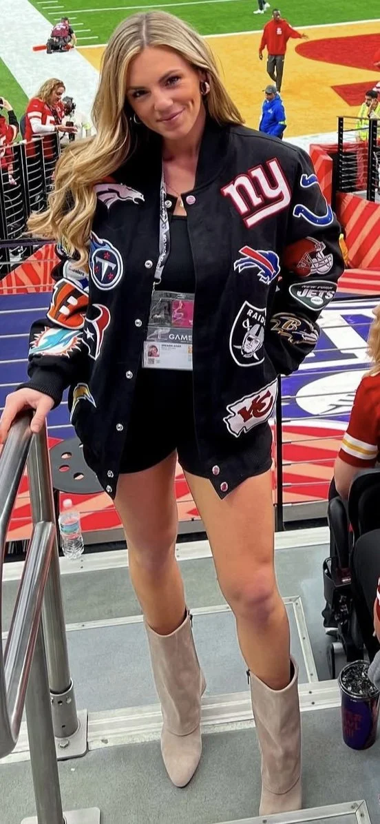 Sexy sports broadcaster image 47