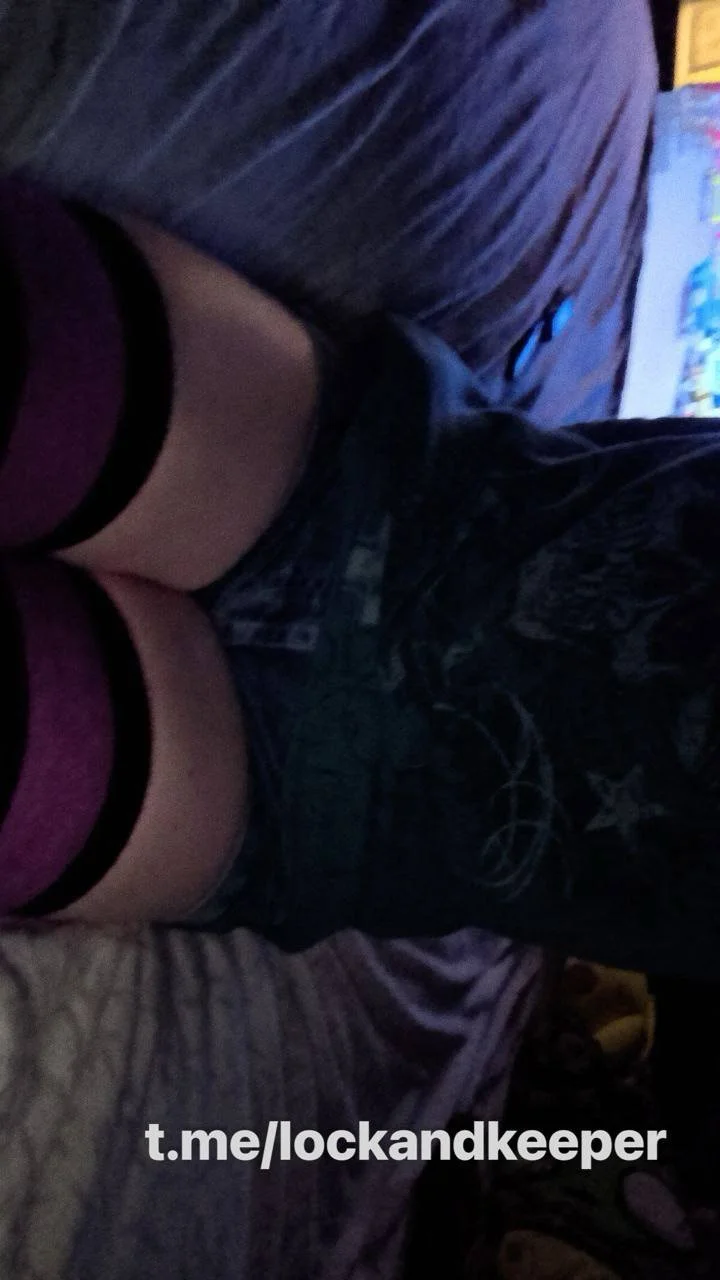 Cuck’s 19 yo alt gf image 2