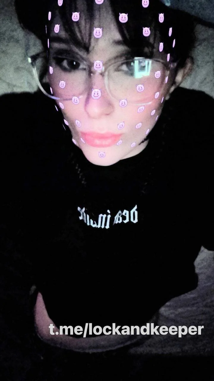 Cuck’s 19 yo alt gf image 8