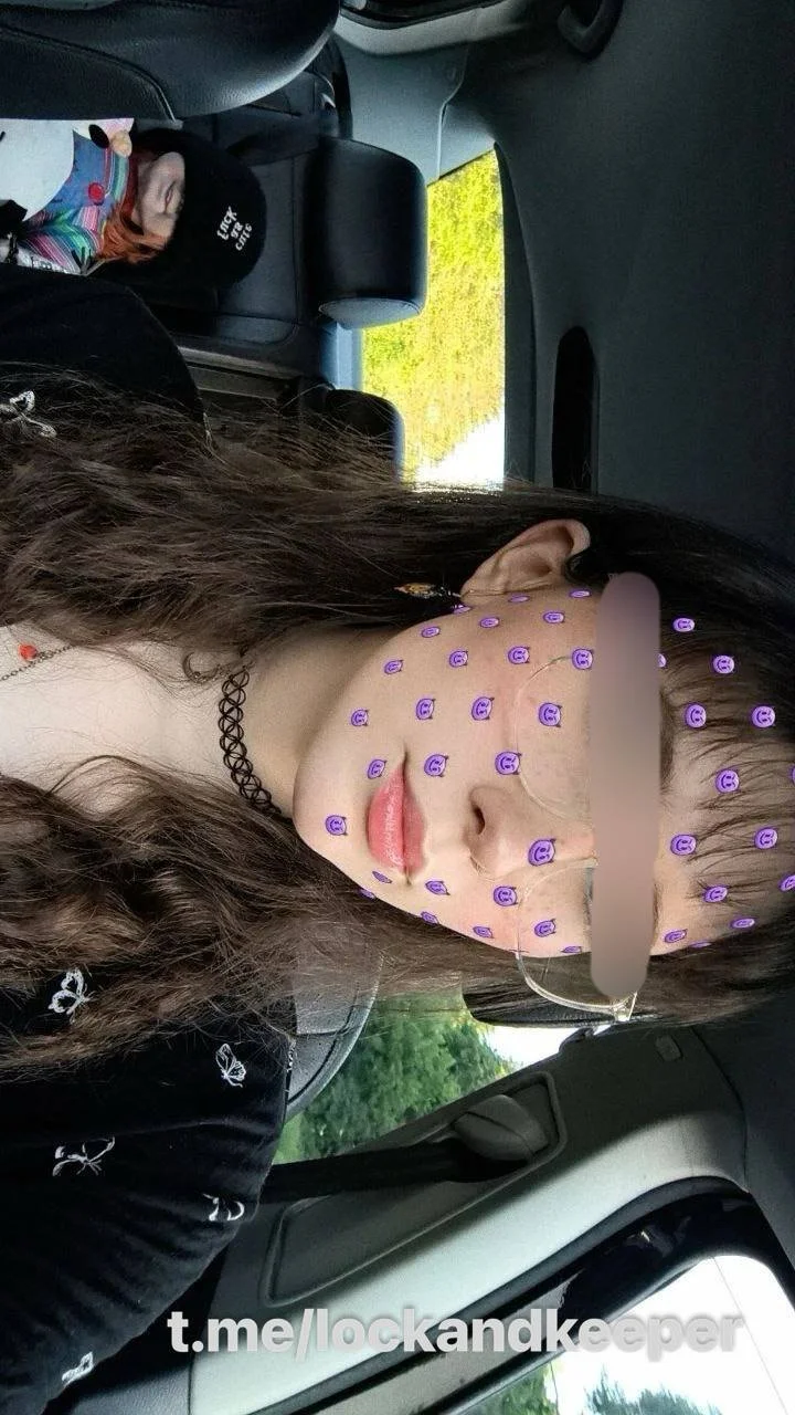 Cuck’s 19 yo alt gf image 9