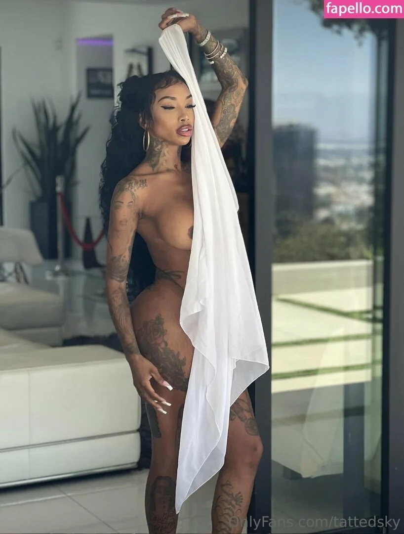 Super Thick Ebony Latina Redbone InstaBaddies main image