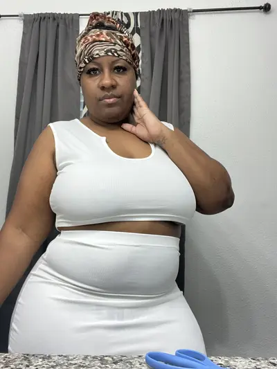 Ugly ebony for sale Houston Texas 2819422706 cover image