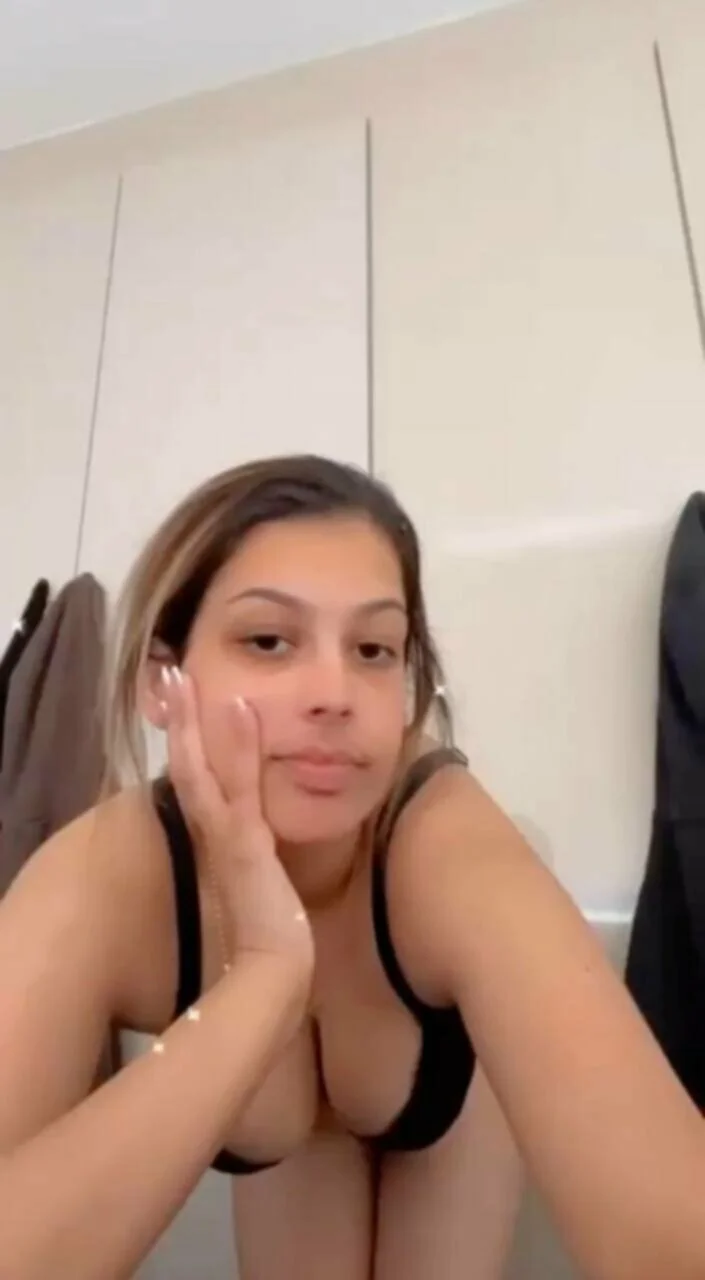 Big Boob Desi Parvina image 13