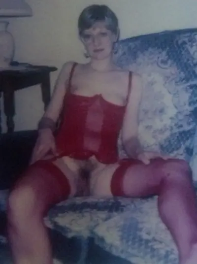 Retro - sexy Wives and Moms cover image