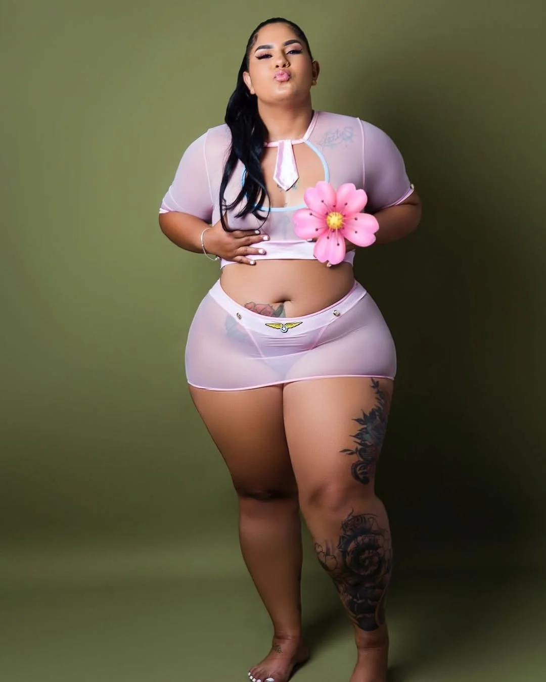 Th1ck d0miNiCAn bootY !! image 13