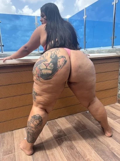 Th1ck d0miNiCAn bootY !! image 19