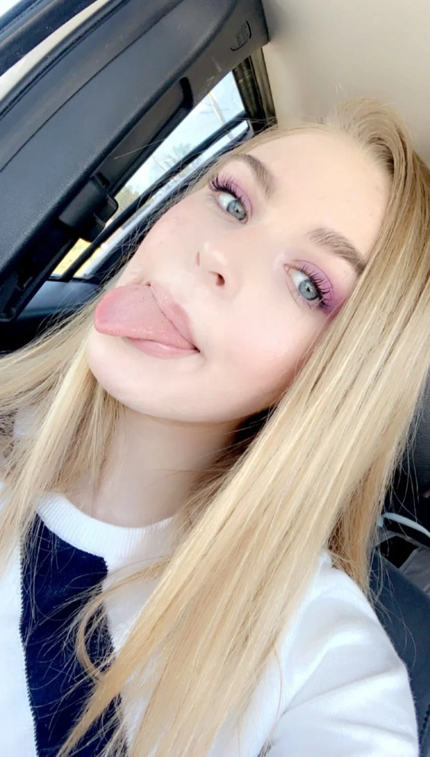Home porn of 18 years old amateur teen whore - Fuckmeat web slut pov blowjob and doggy fuck image 2