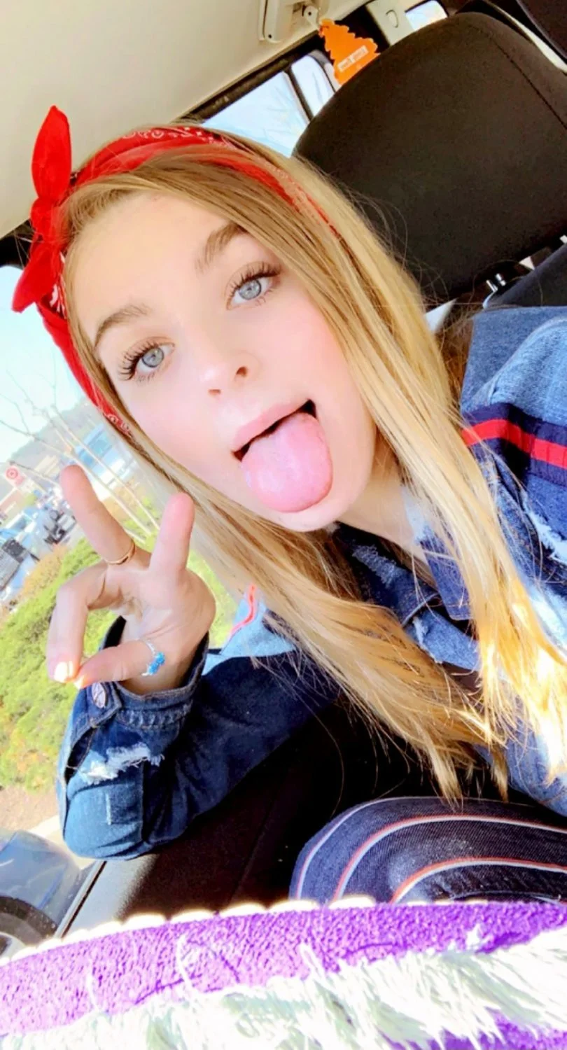 Home porn of 18 years old amateur teen whore - Fuckmeat web slut pov blowjob and doggy fuck image 3