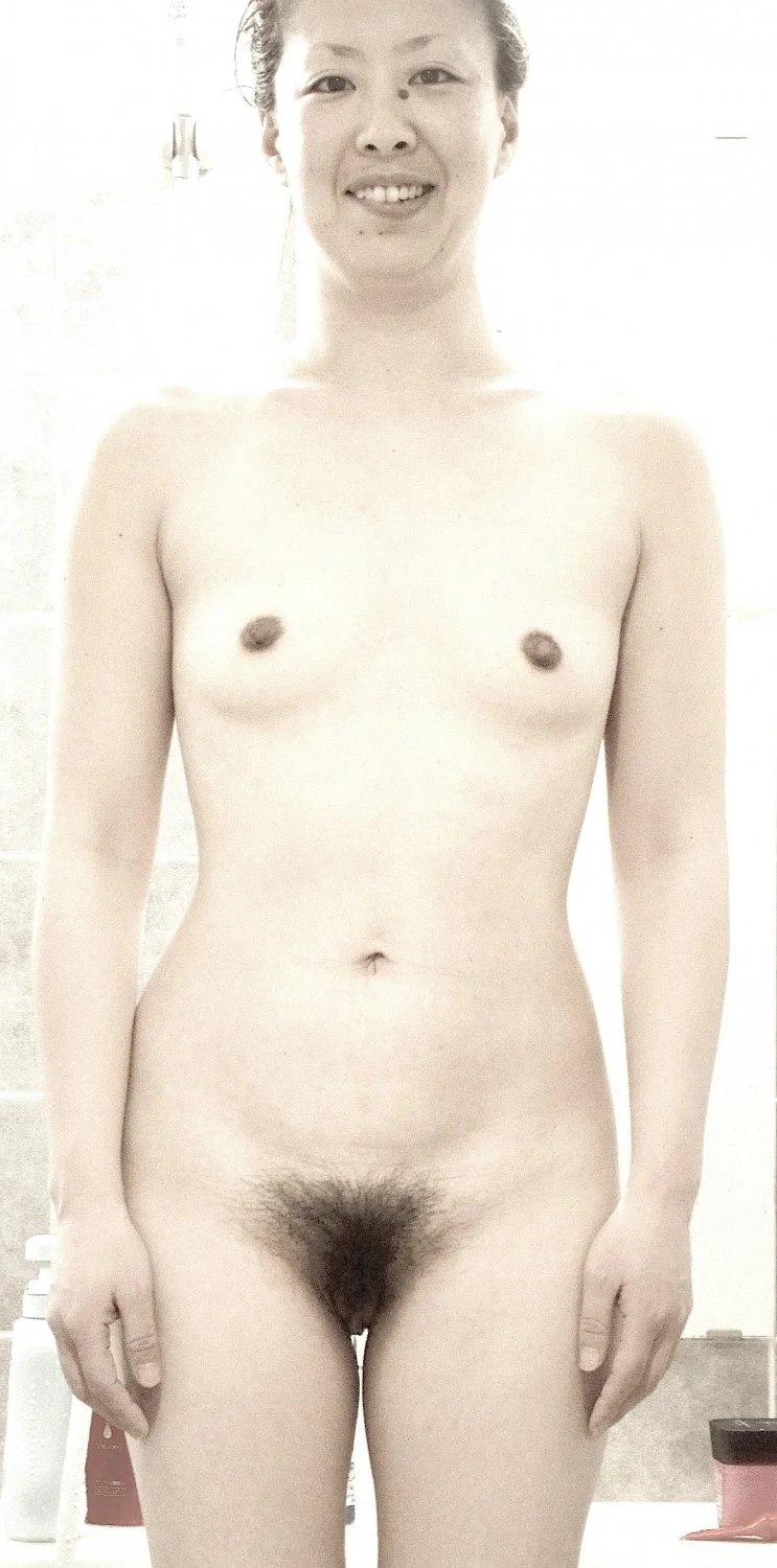 Japanese wife Mari image 3