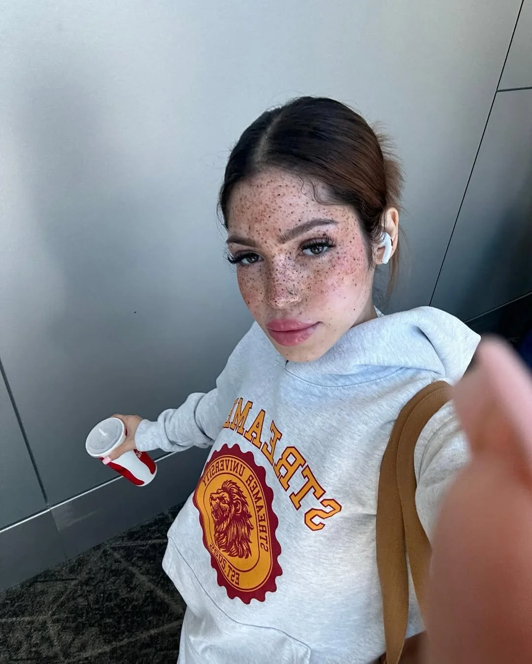 Streamer University Lightskin Baddie From New York A Freak main image