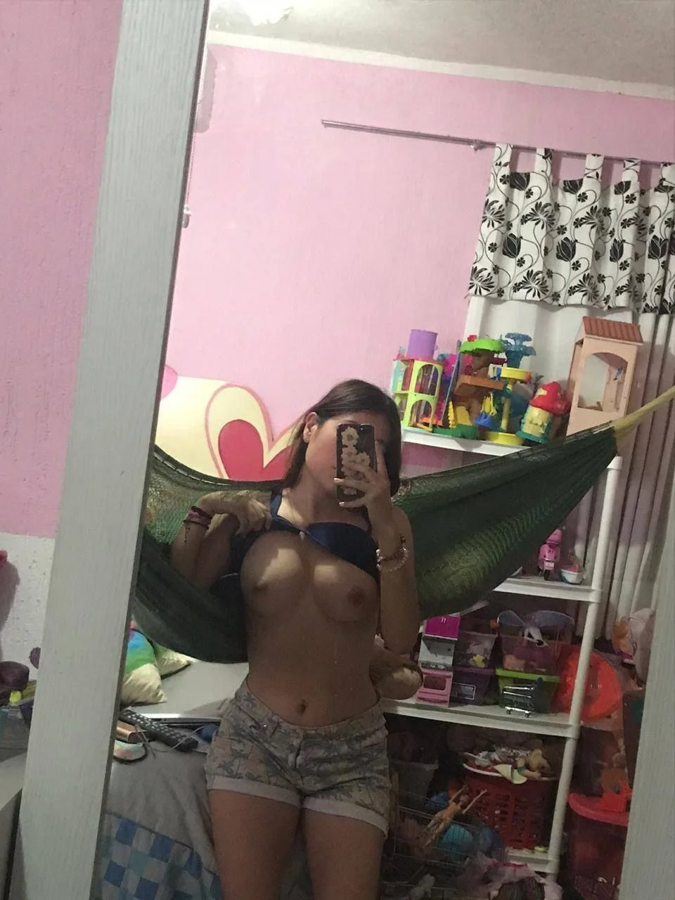 Pendeja exhibida por el cornudo image 10