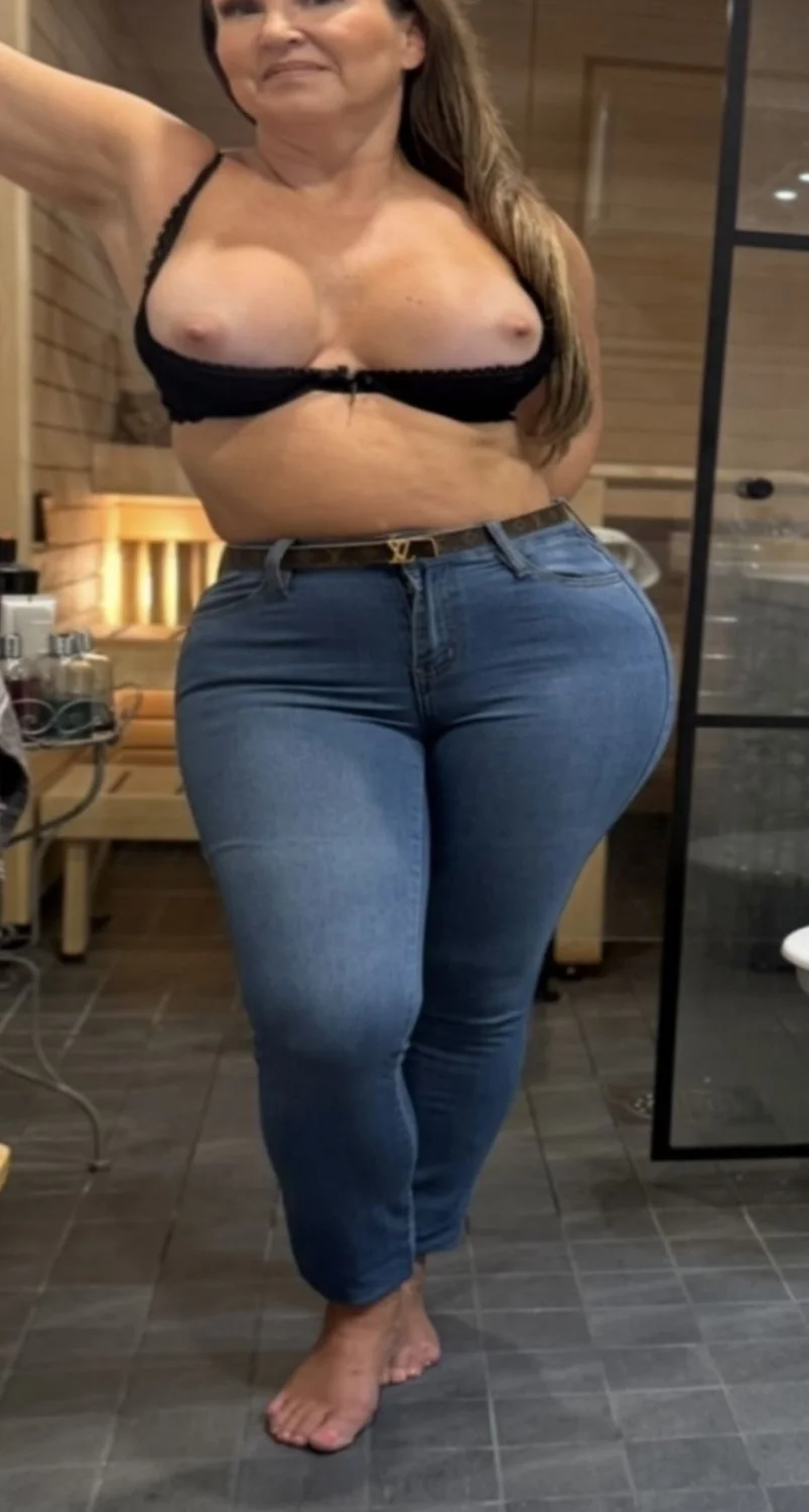 Big ass milf wife shared as wanted. Come and get yours shared. image 5