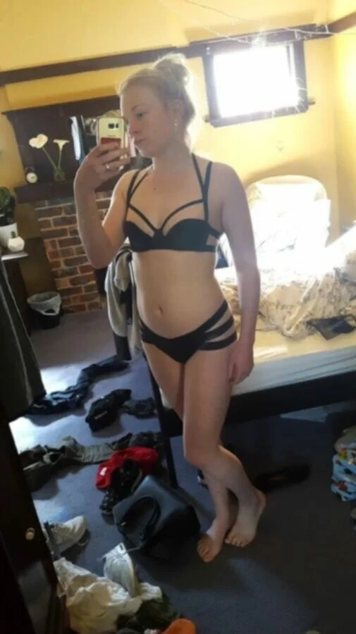 Bikini main image
