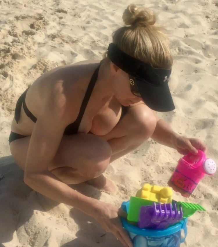 Bikini image 2
