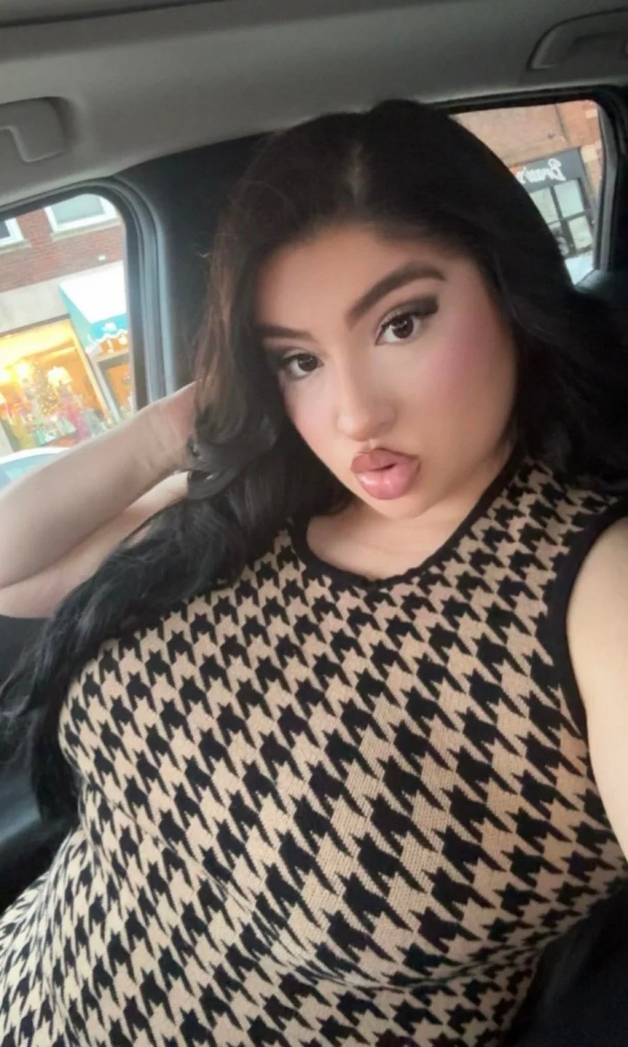 Chicago baddie image 4