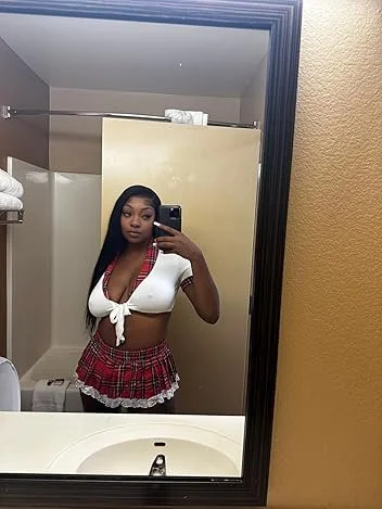 Petite Ebonys + Plaid Skirts image 3