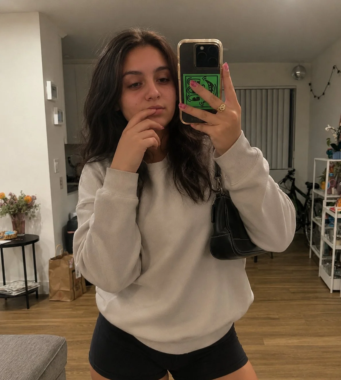 Maricel 22 image 2