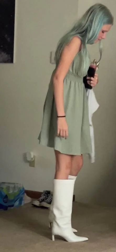 Skye stepsister image 7
