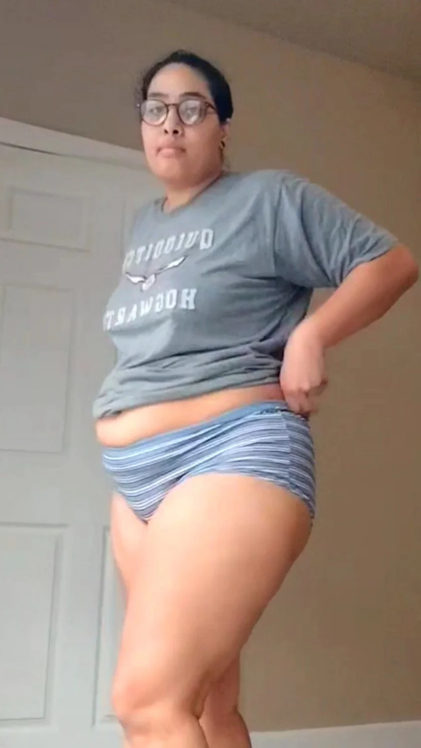 Just me myself and I.. and this pregnant mom Ass 🍑 image 3