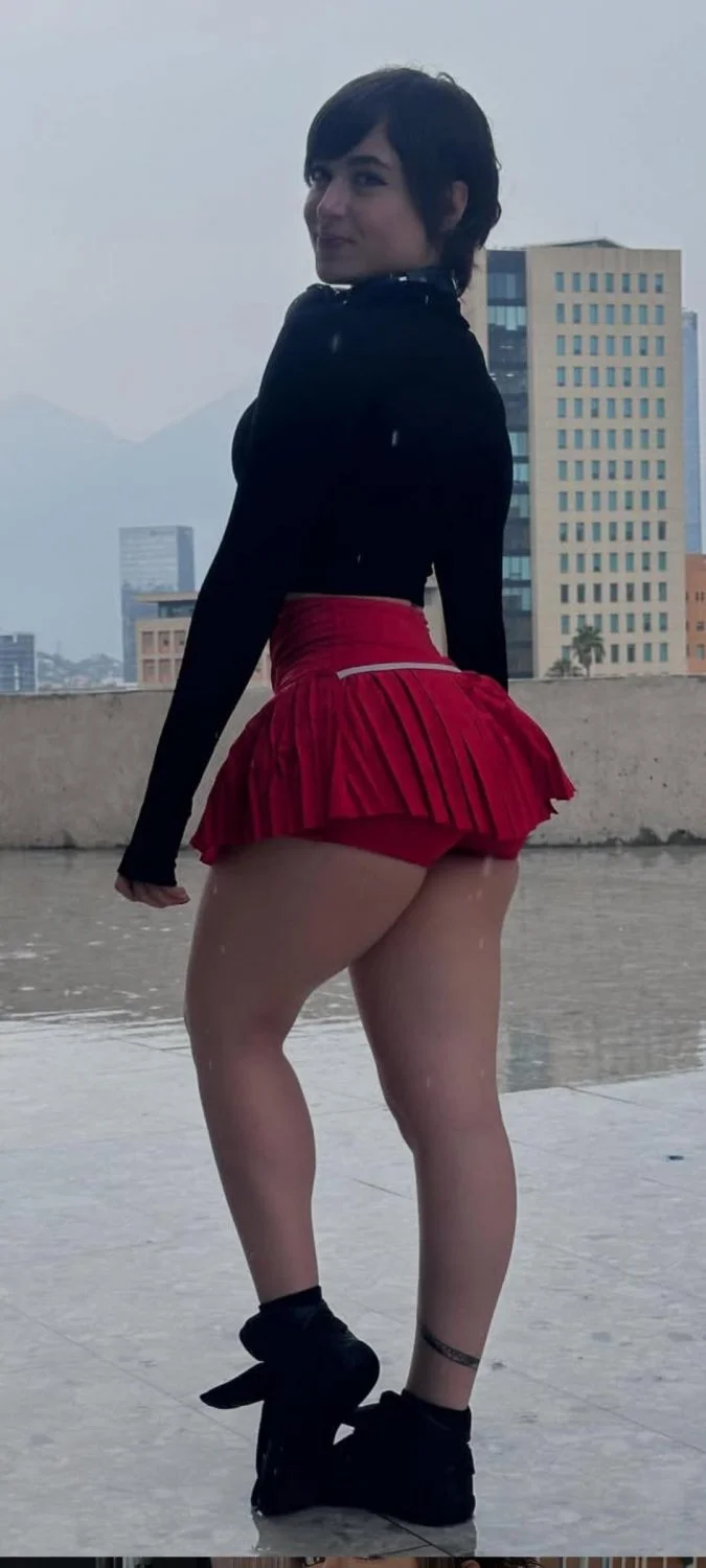 Lucia eli Z o n d 0 image 2