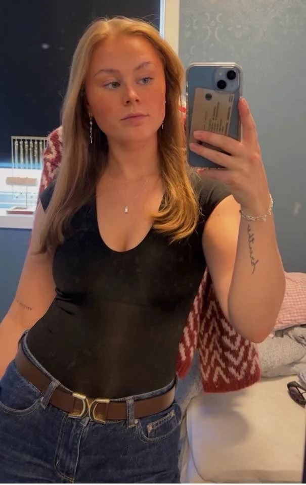 Norwegian slut Anna lost in IRL game image 15