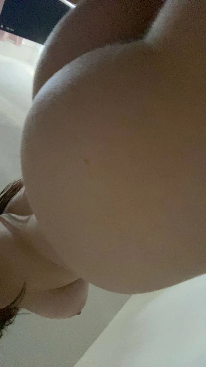 Rosie 18 image 25