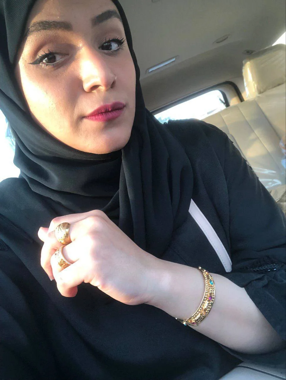 خطيبة الديوث image 2
