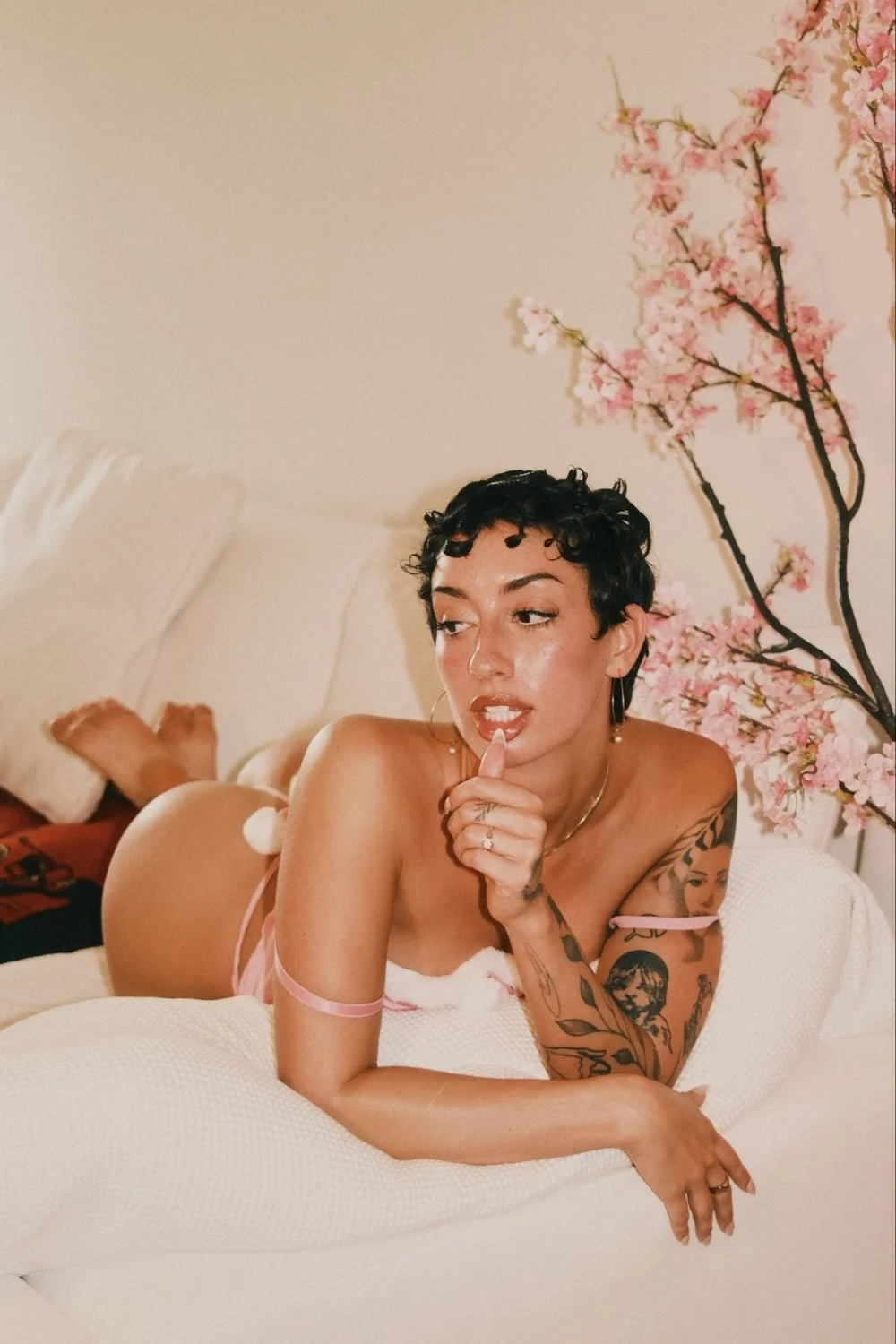 Sluts Back From The Dead 👱🏽‍♀️🧝🏻‍♀️🧟‍♀️ Part 15 image 4