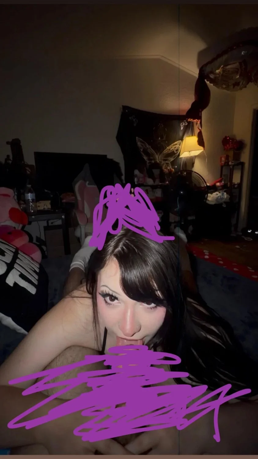 Maddie 18 image 7