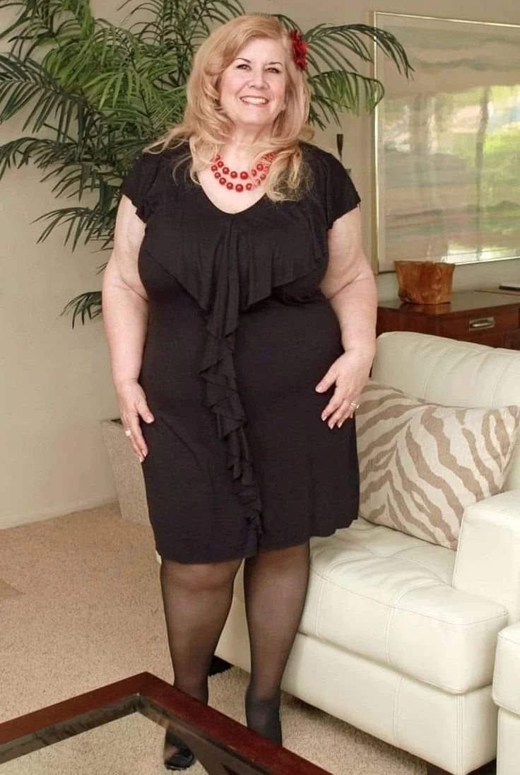 C.S.🔥BBW🍰GILF image 5