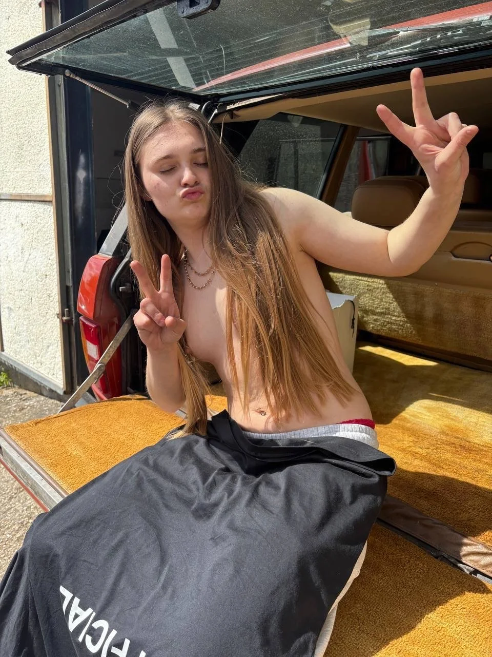 EMILY image 5