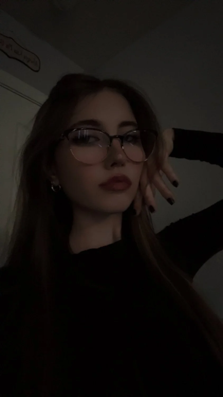Young Discord Slut main image