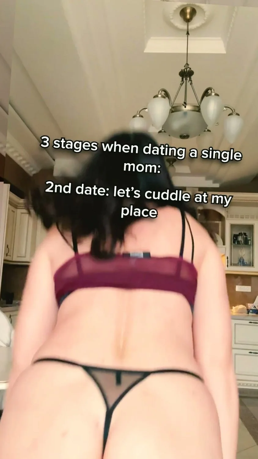 🔞 nasty slut curvy body getting creampie nude tight pussy 😈🍑 OF image 5