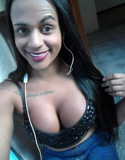 TS RENATA BARBOSA (QUEEN) image 5