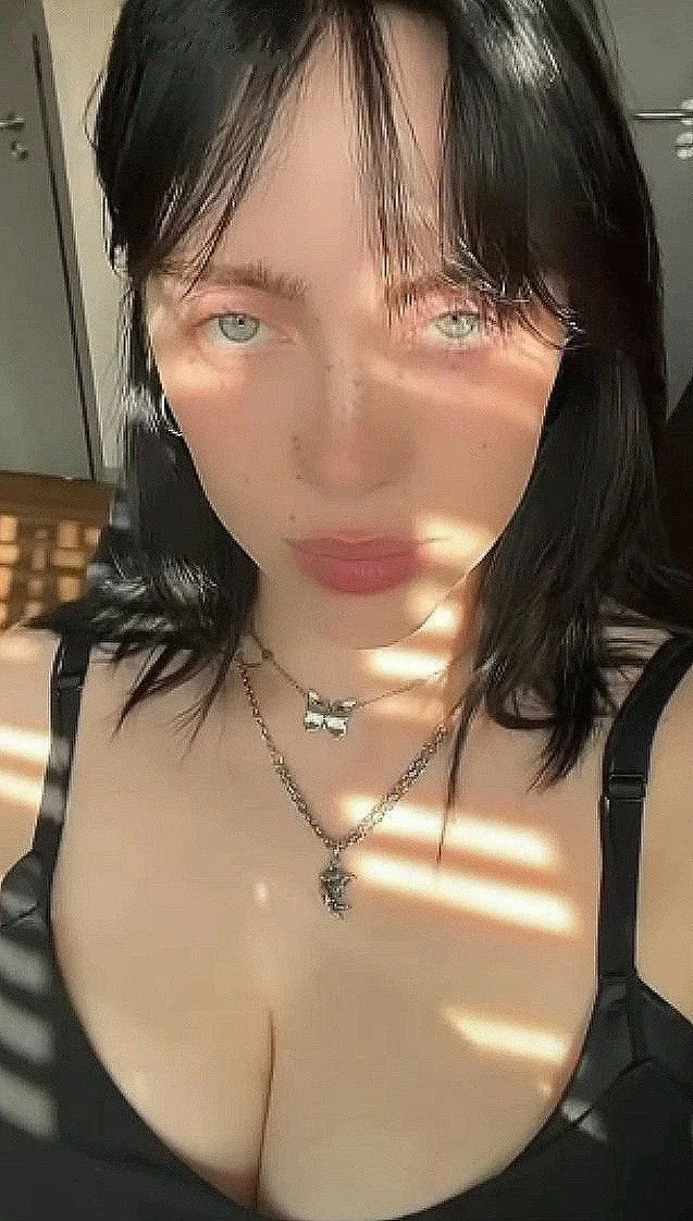 She had big tits like Billie Eilish💓🔥🔥🥵🥵💦💦 image 12