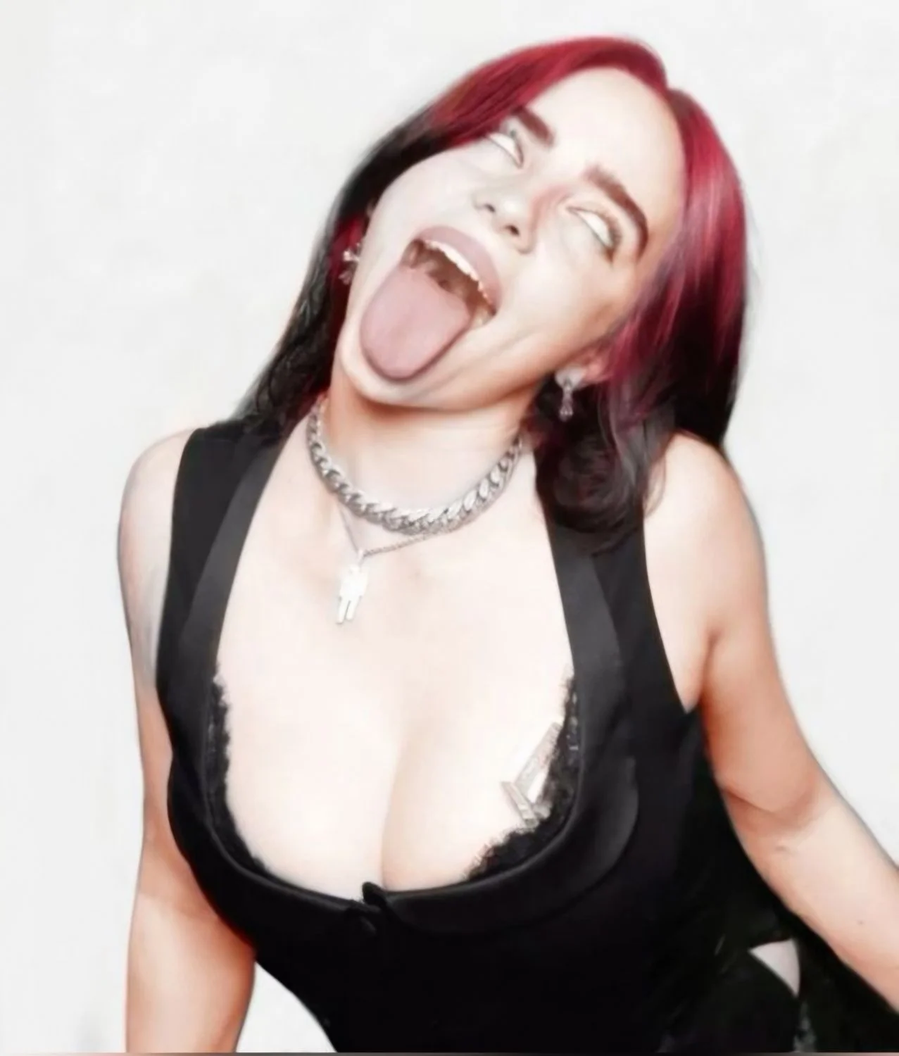 She had big tits like Billie Eilish💓🔥🔥🥵🥵💦💦 image 24