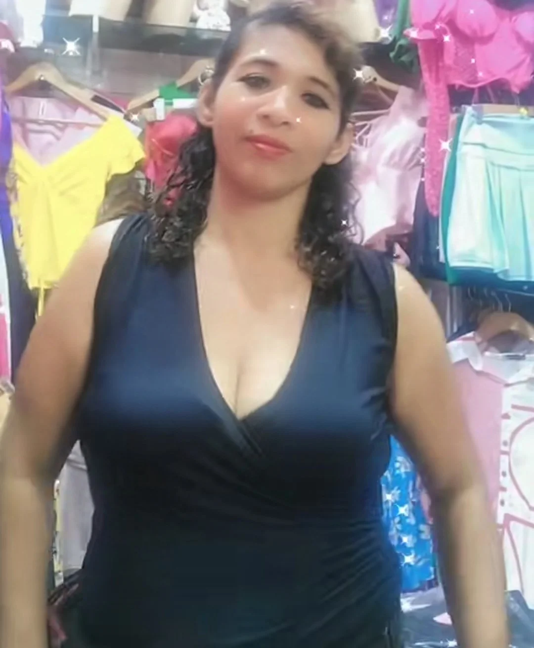 Mi tía rica, ¿les gustaría q le haga un contribute? image 10