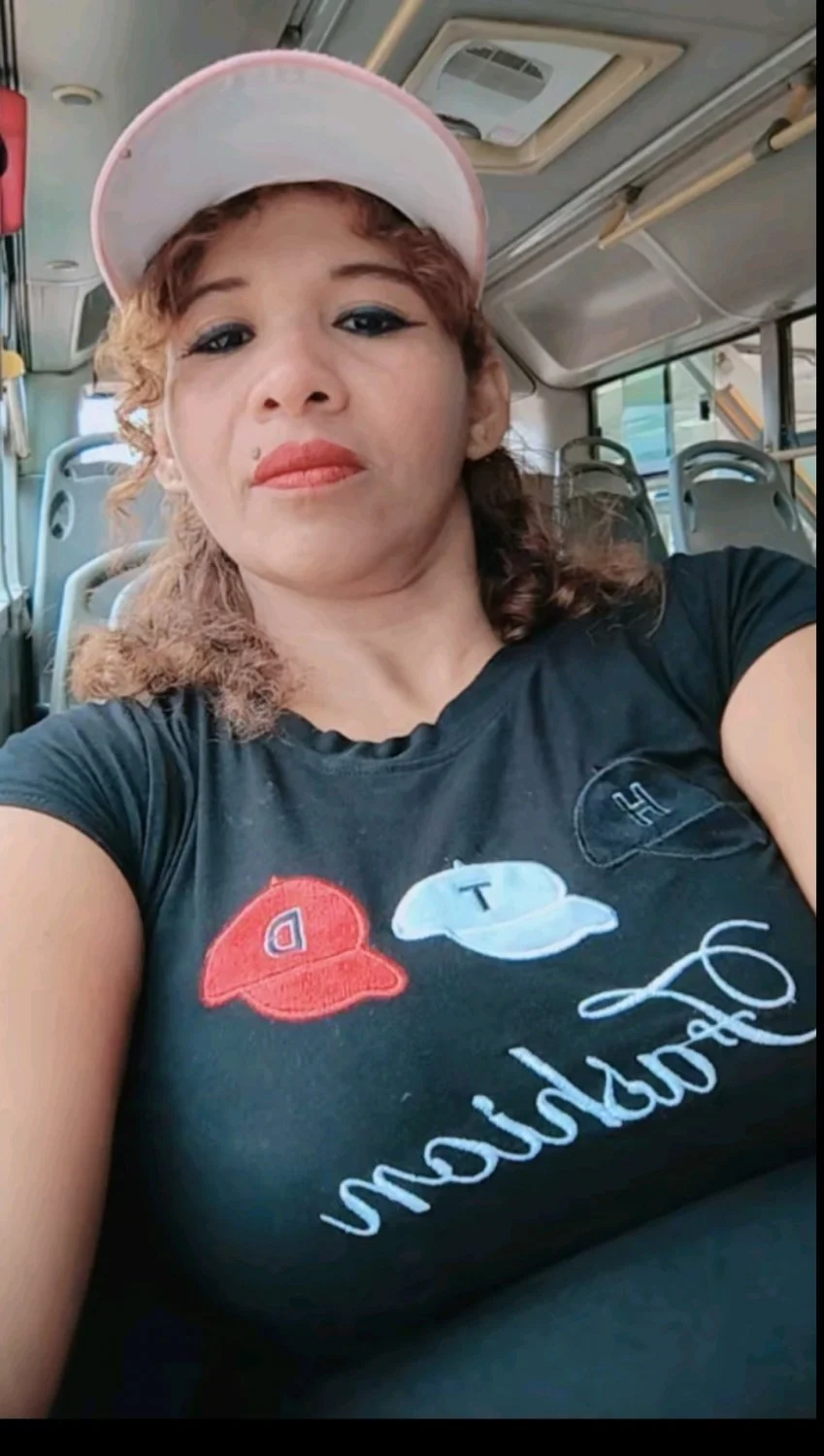 Mi tía rica, ¿les gustaría q le haga un contribute? image 18